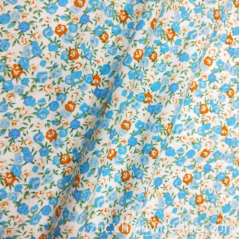 工厂就绪商品小花卉可爱设计棉花印花斜纹斜纹棉花棉斜纹质面料